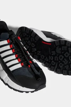 Free Sneakers